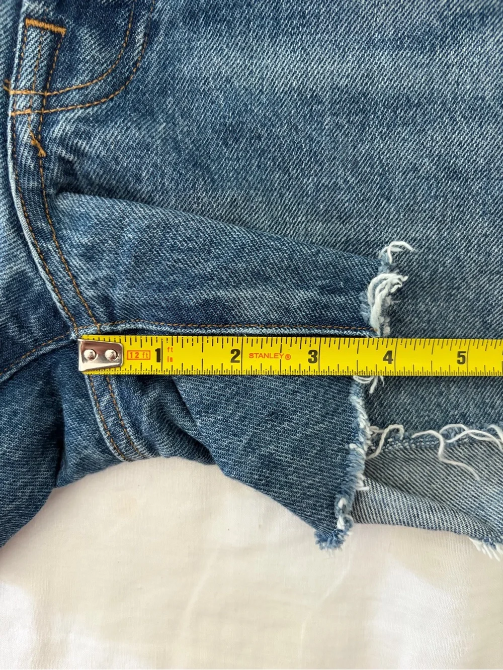 Agolde Parker Long Short in Upshot